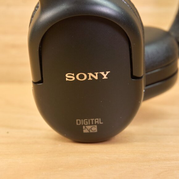 Sony MDR-NC200D Digital Noise-Canceling Headphones / Tested & Working - Picture 7 of 9